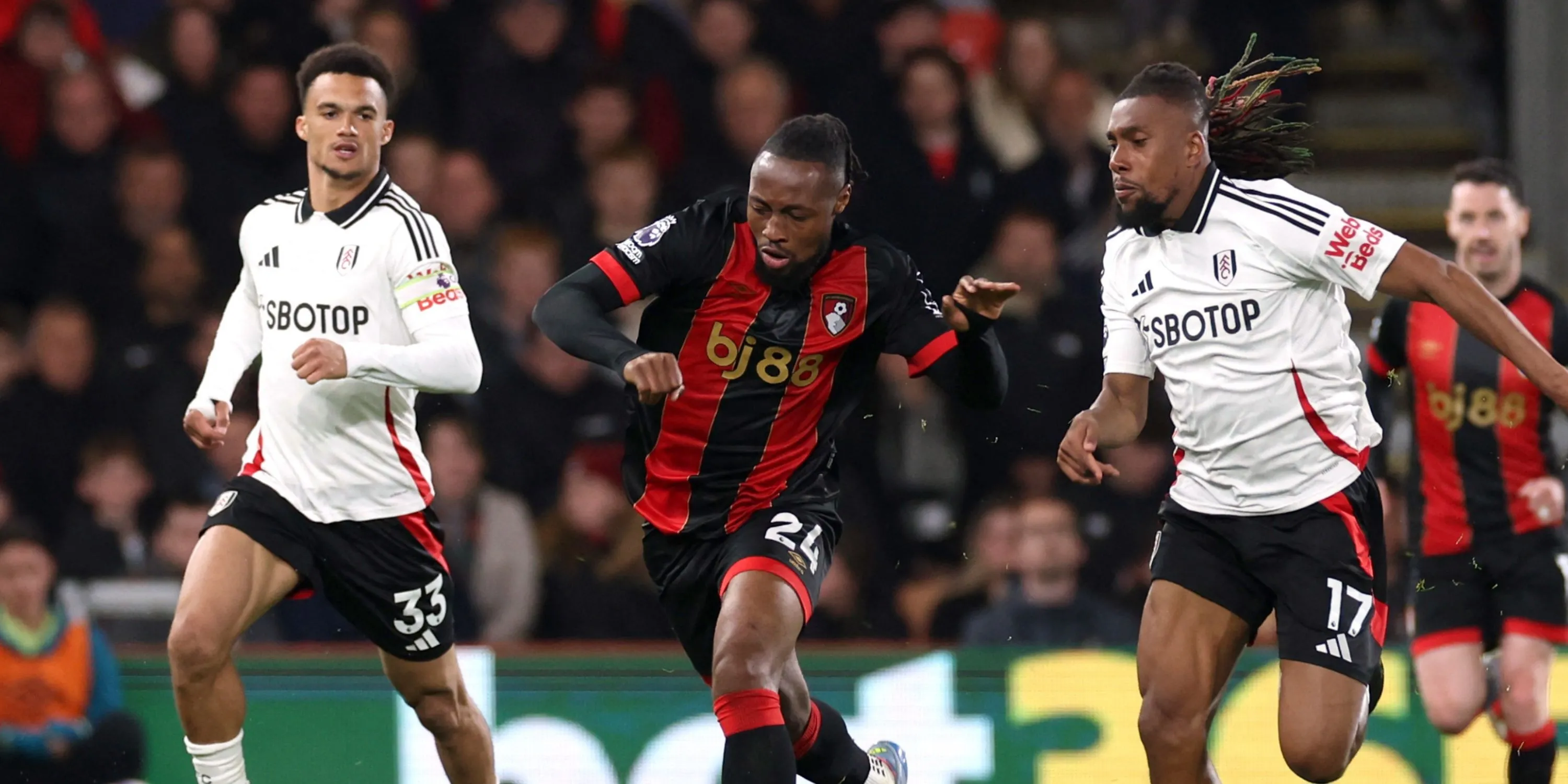 Antoine Semenyo thi đấu cho Bournemouth tại Ngoại hạng Anh