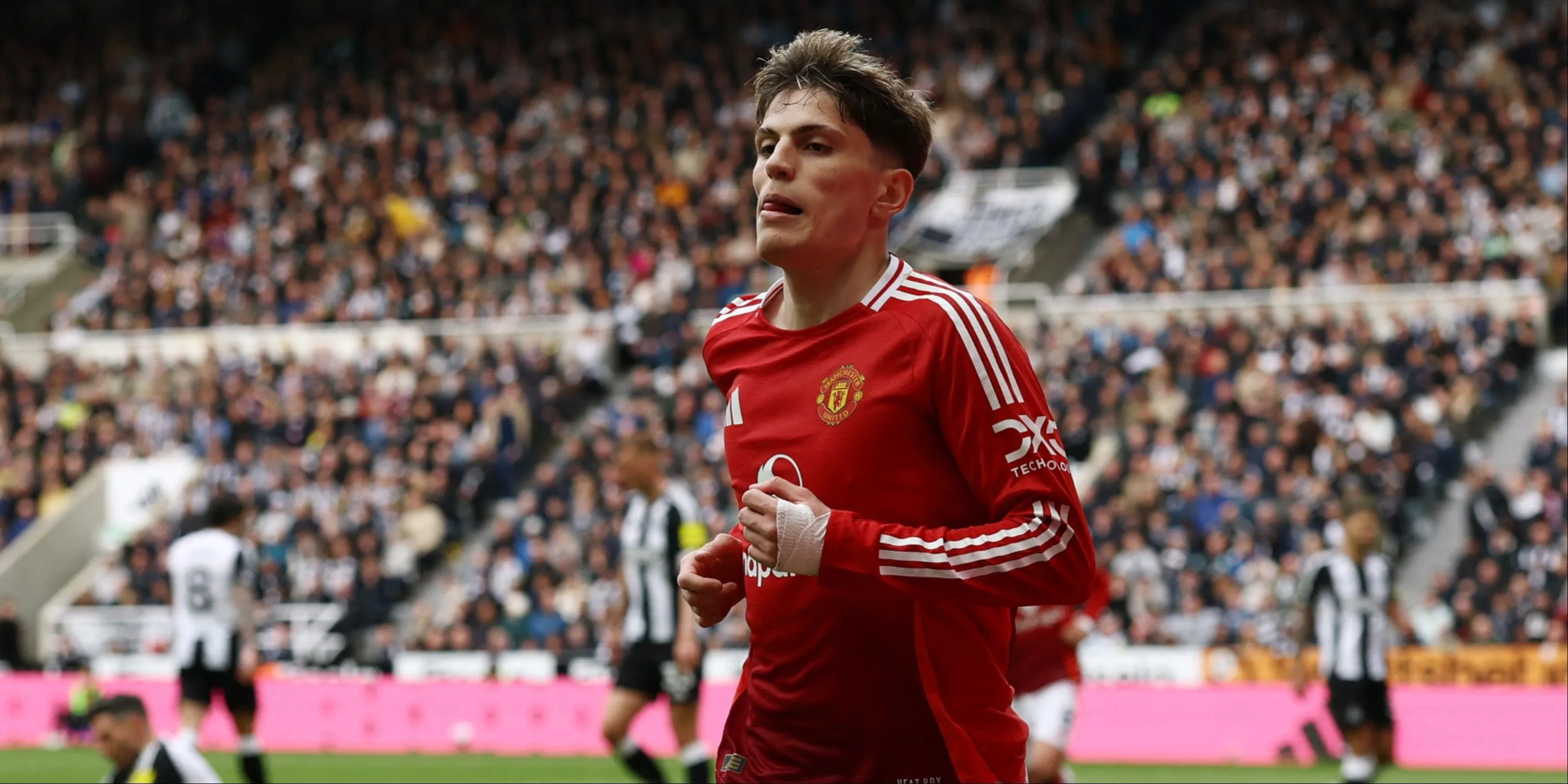 Garnacho thi đấu cho Man Utd mùa giải 2024/25