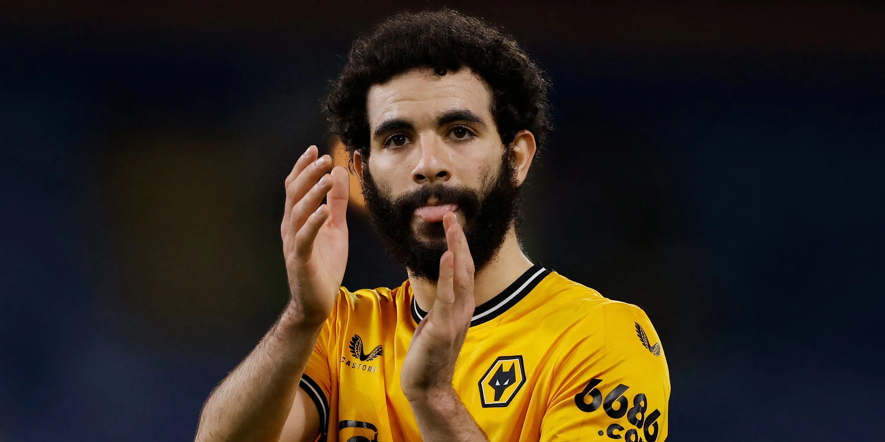 Hậu vệ cánh Rayan Aït-Nouri thi đấu xuất sắc tại Premier League