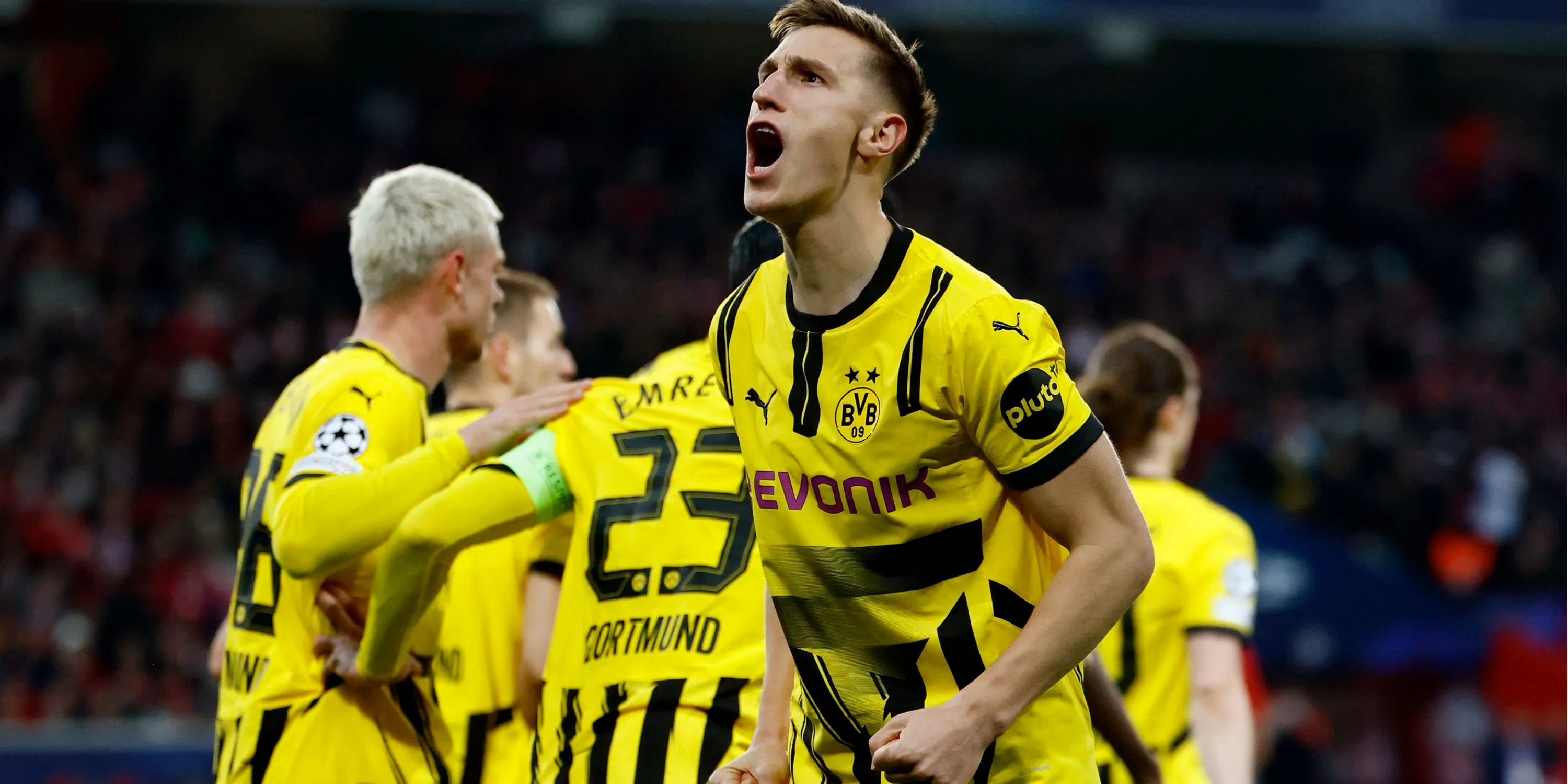Hậu vệ Nico Schlotterbeck trong màu áo Borussia Dortmund