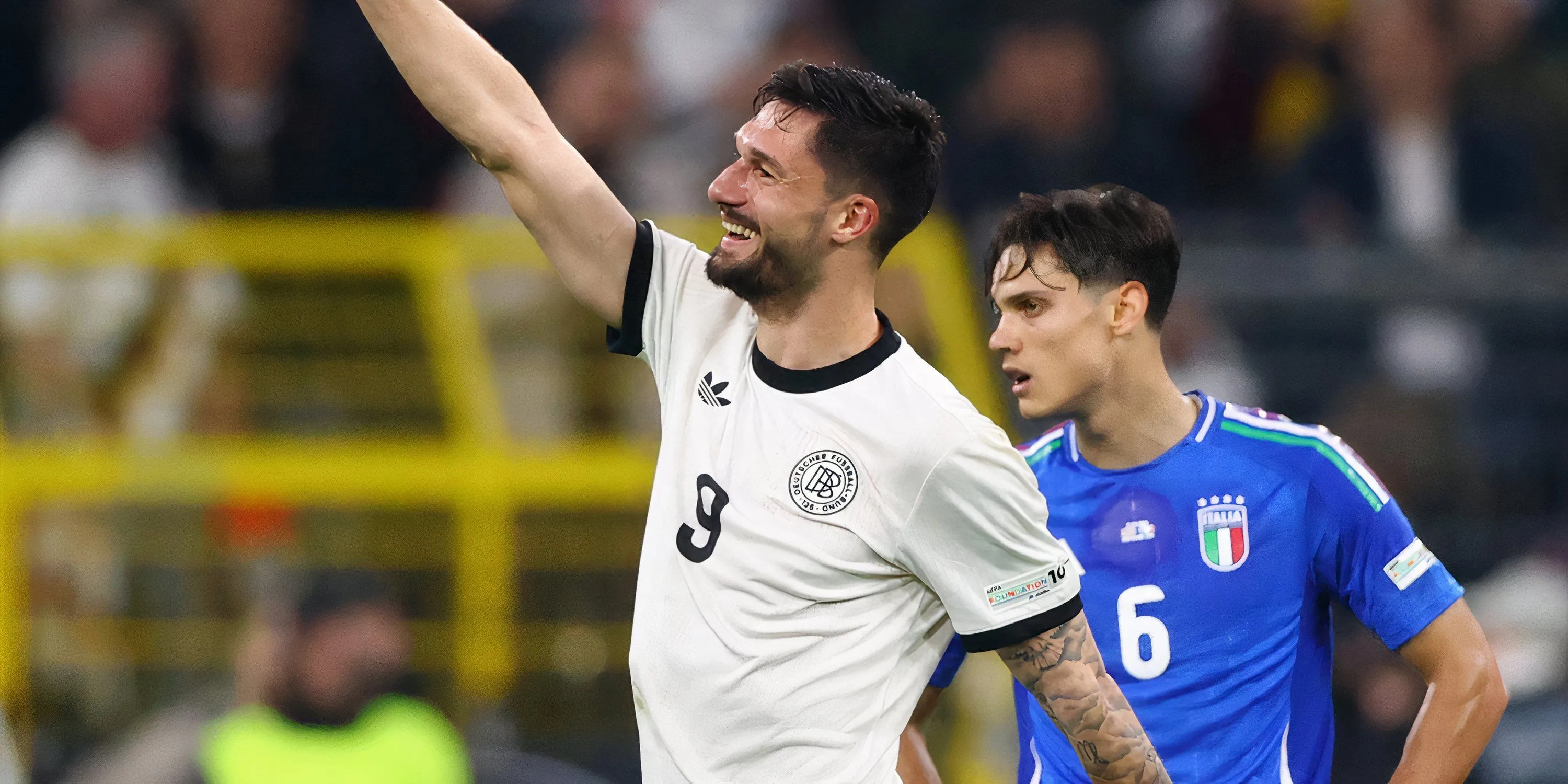 Kleindienst trong màu áo Borussia Mönchengladbach thi đấu tại Bundesliga