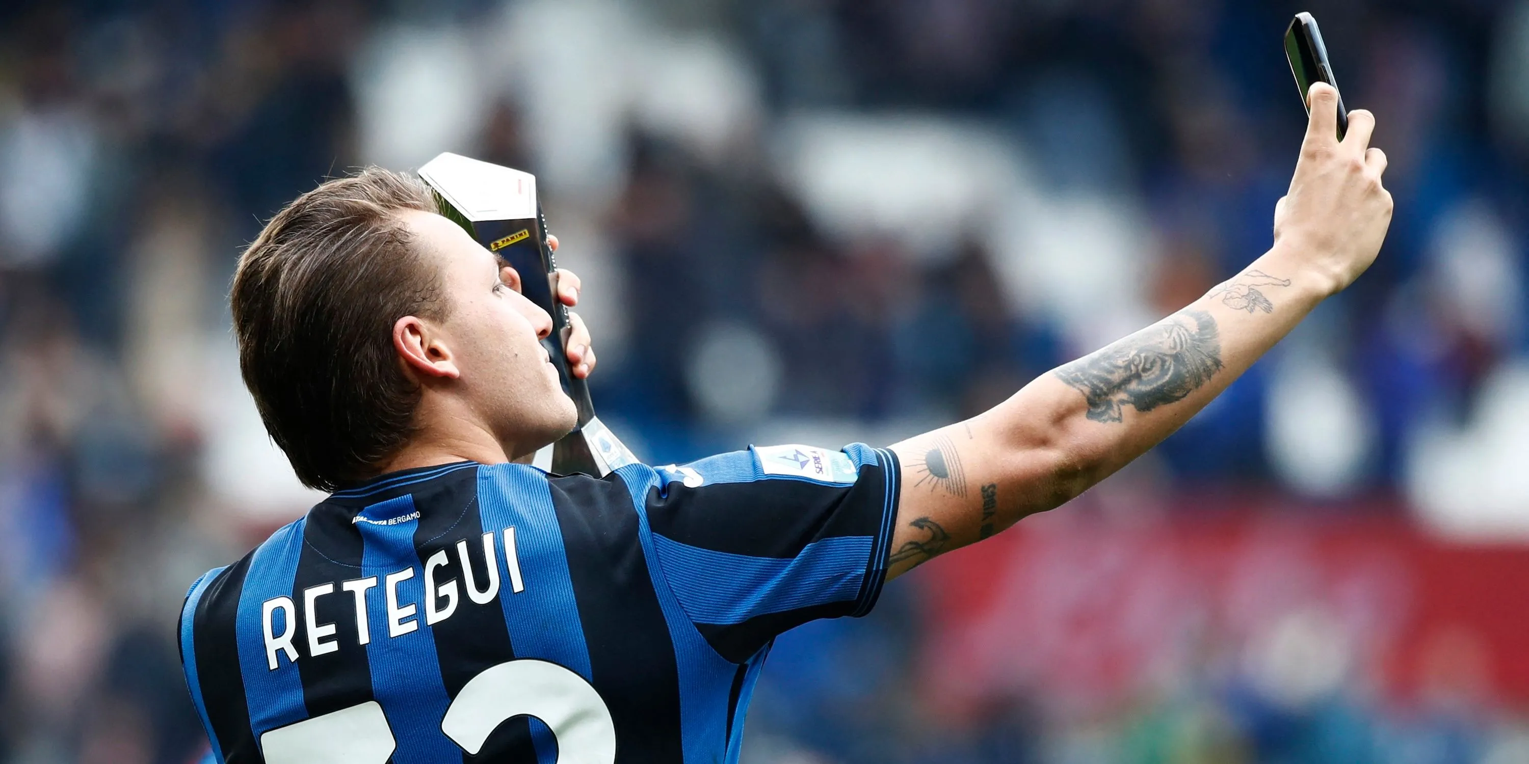 Tiền đạo Mateo Retegui của Atalanta ăn mừng sau khi ghi bàn