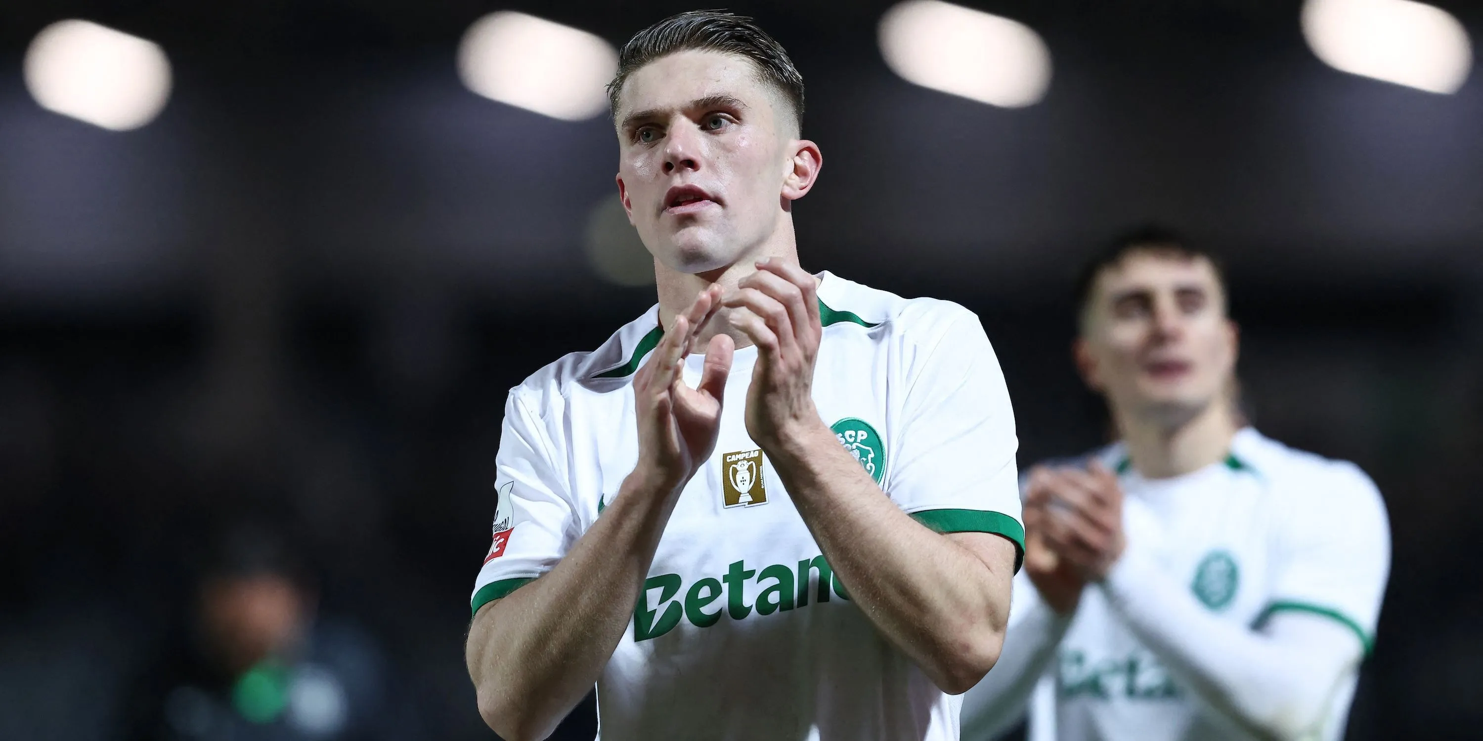 Viktor Gyokeres ăn mừng bàn thắng cho Sporting CP