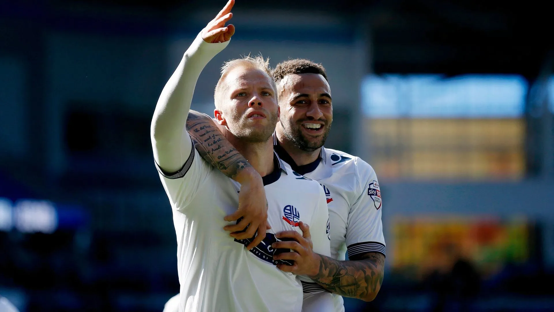 Eidur Gudjohnsen trở lại thi đấu cho Bolton năm 2014