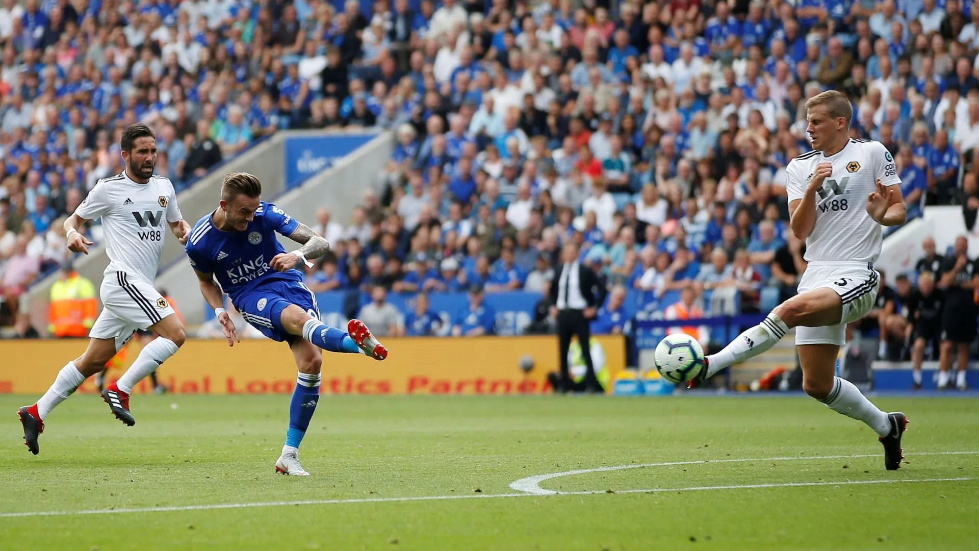 James Maddison trong màu áo Leicester City