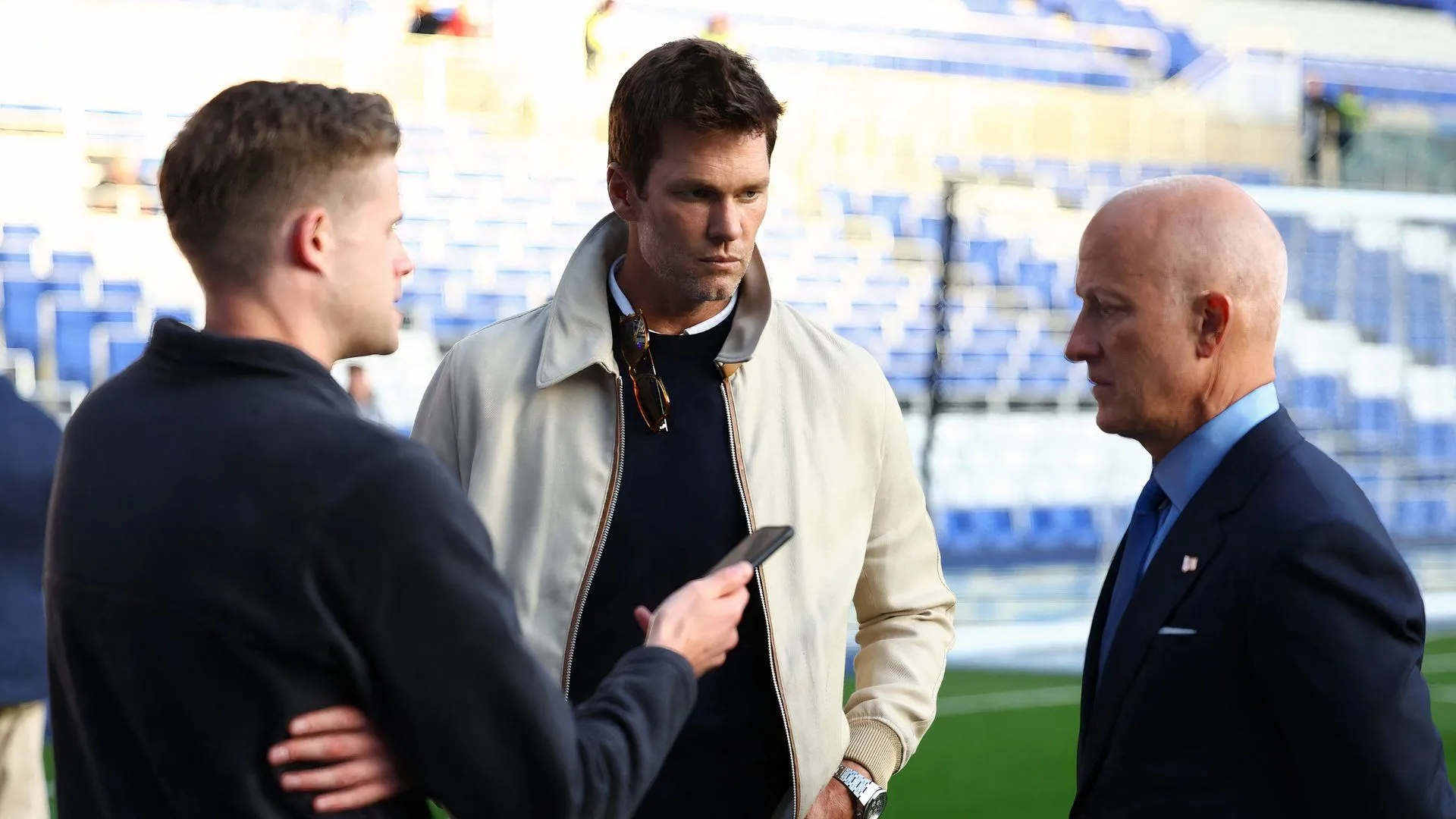 Tom Brady tại sân vận động của Birmingham City