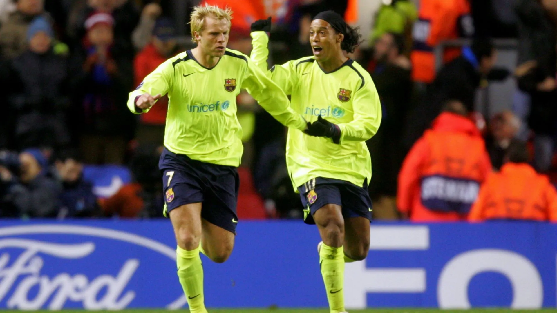 Eidur Gudjohnsen trong màu áo Barcelona thời đỉnh cao sự nghiệp