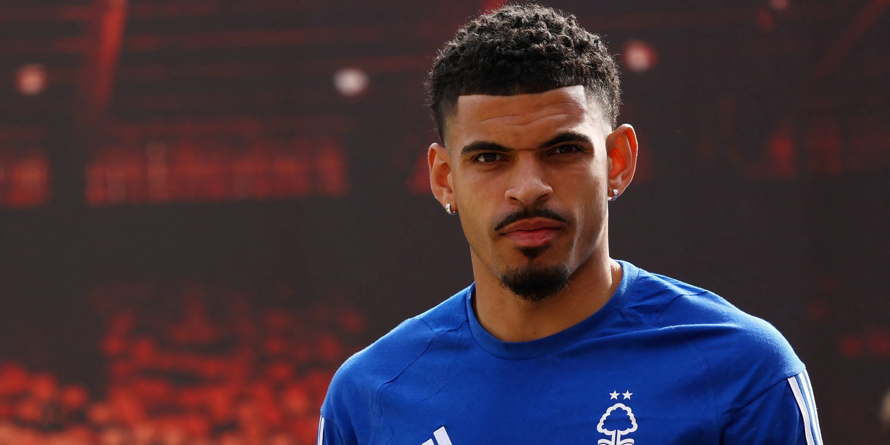 Morgan Gibbs-White trong trận đấu của Nottingham Forest.