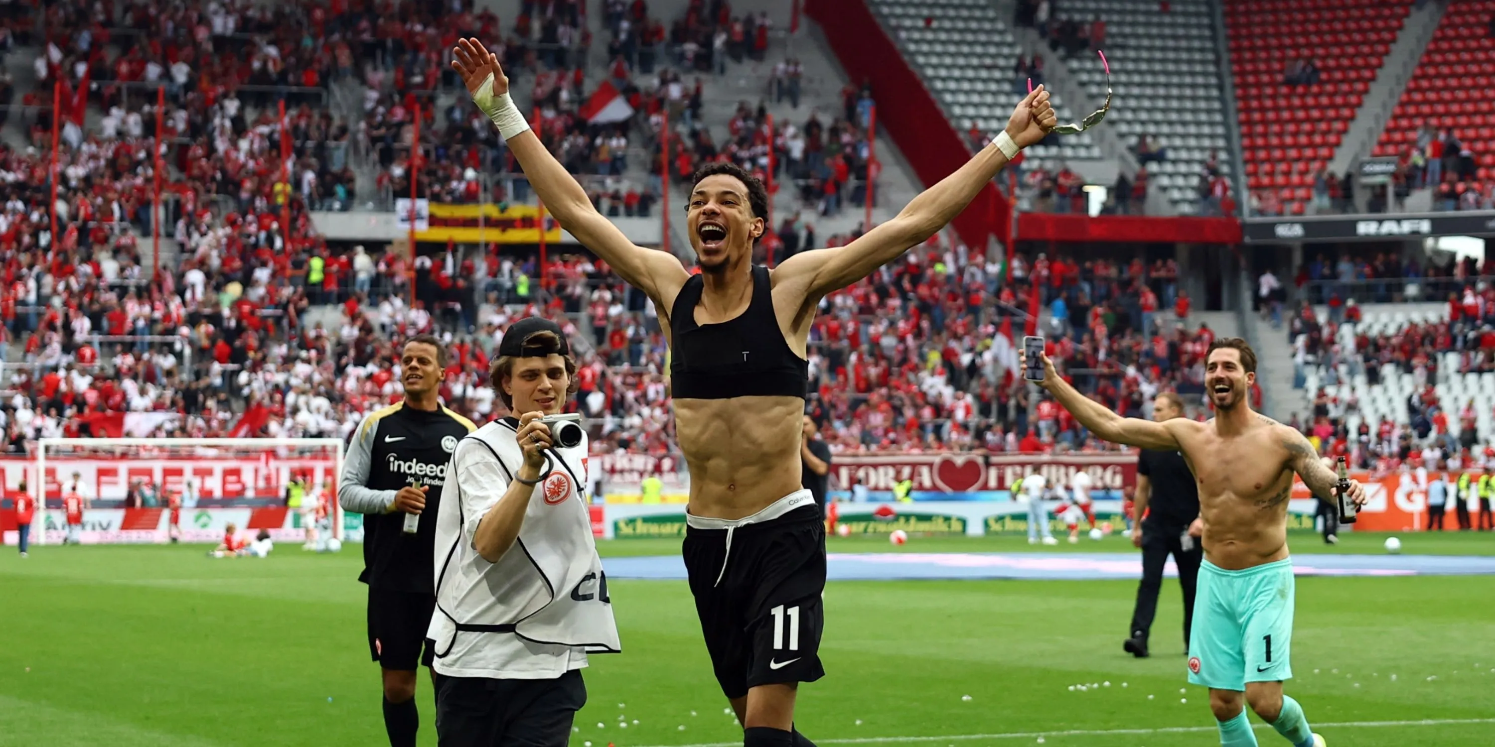 Tiền đạo Hugo Ekitike của Eintracht Frankfurt, một trong những mục tiêu tấn công được Newcastle quan tâm.