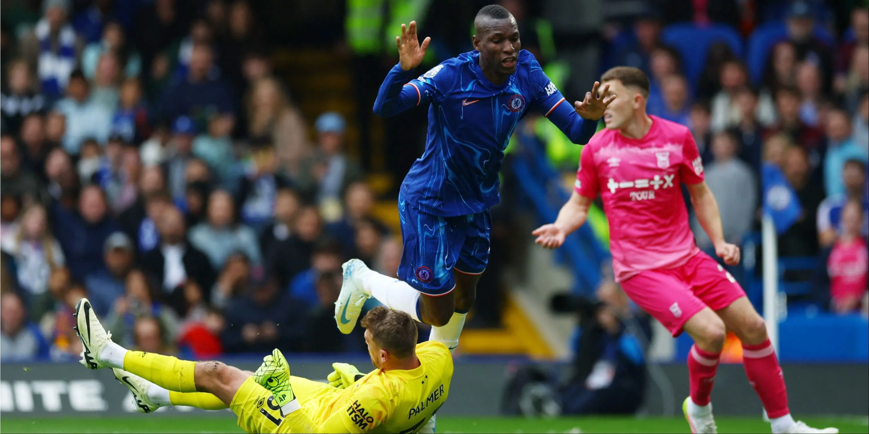 Tiền đạo Nicolas Jackson trong màu áo Chelsea