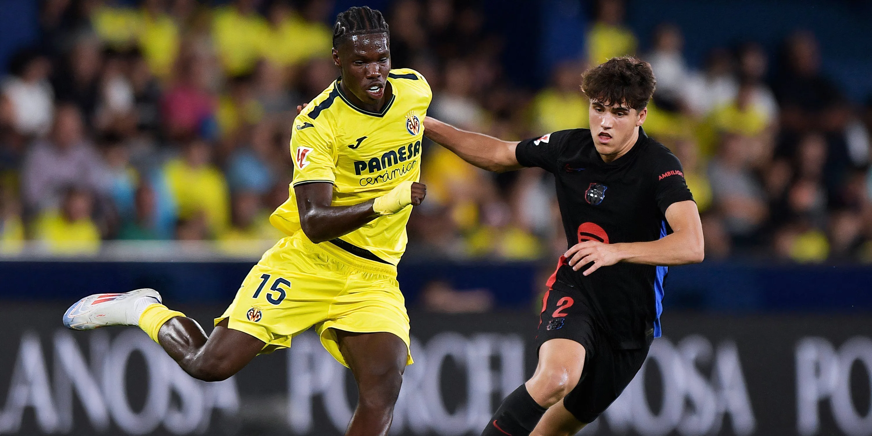 Tiền đạo Thierno Barry trong màu áo Villarreal