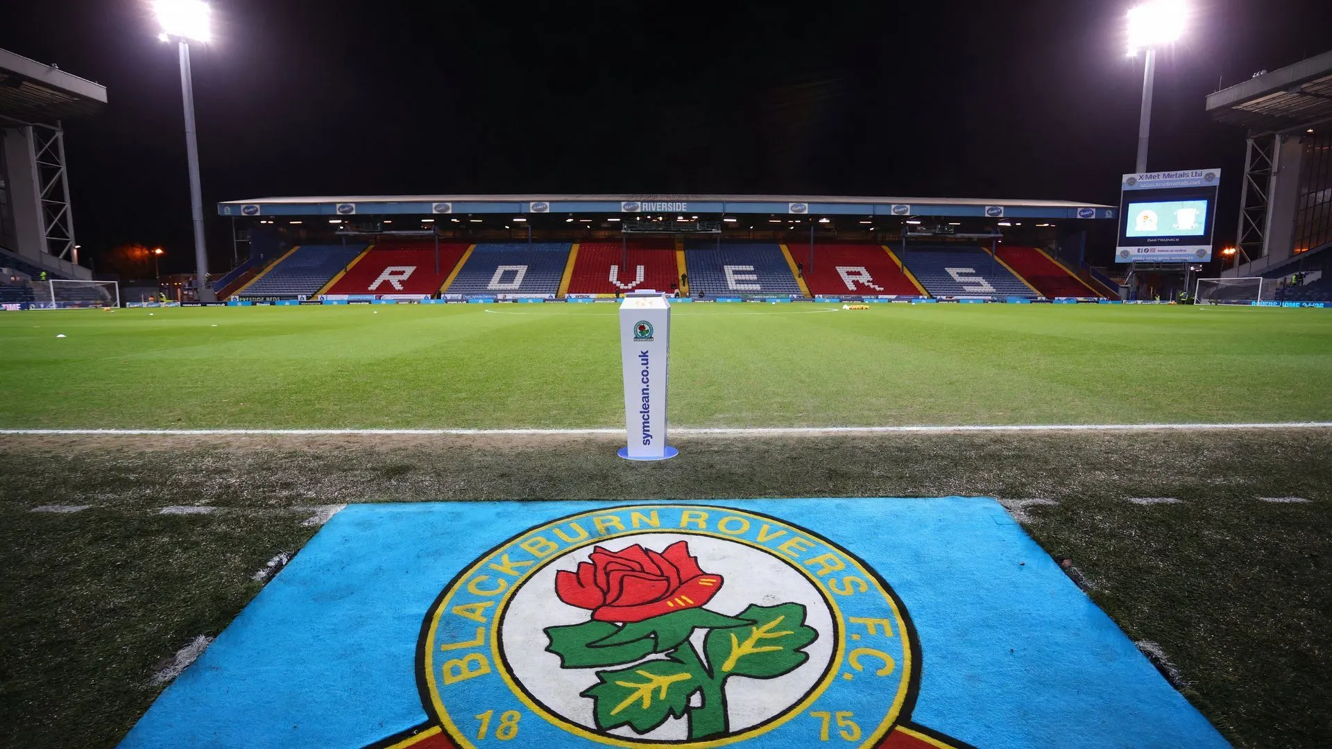 Toàn cảnh sân Ewood Park của Blackburn Rovers, từng chứng kiến nhiều khoảnh khắc lịch sử bóng đá Anh