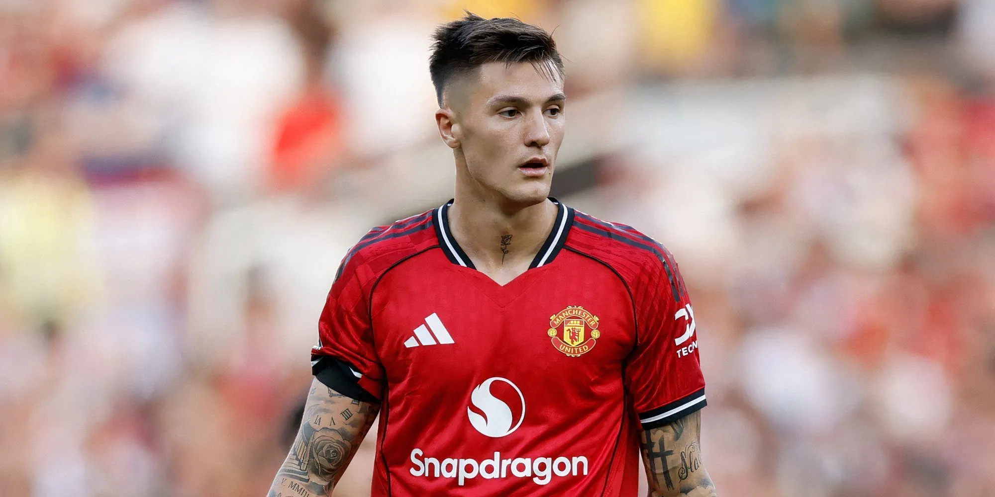 Tiền đạo Benjamin Sesko thi đấu cho Manchester United