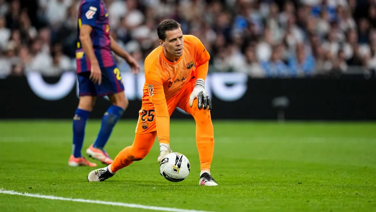Szczesny dùng kinh nghiệm chỉ huy hàng thủ Barca sau pha cứu thua tại Bernabeu